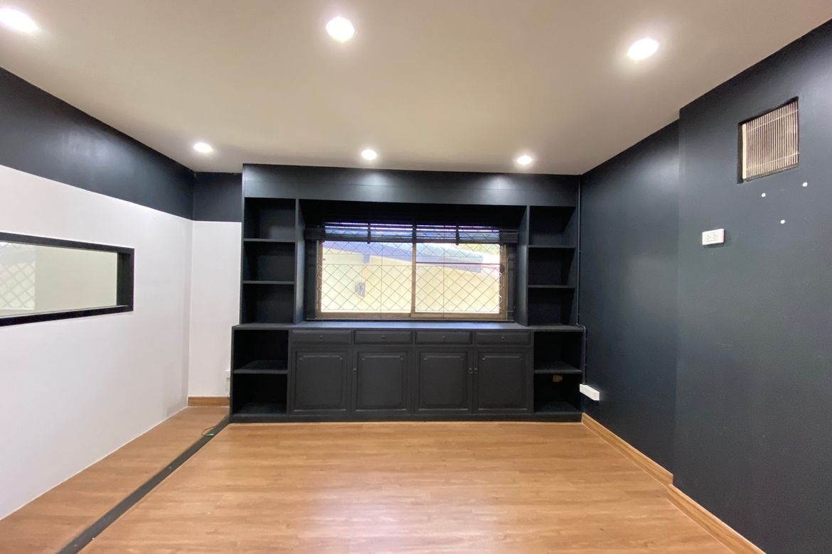 A house for rent for commercial space in Muang Chiang Mai-P-PCCR1140