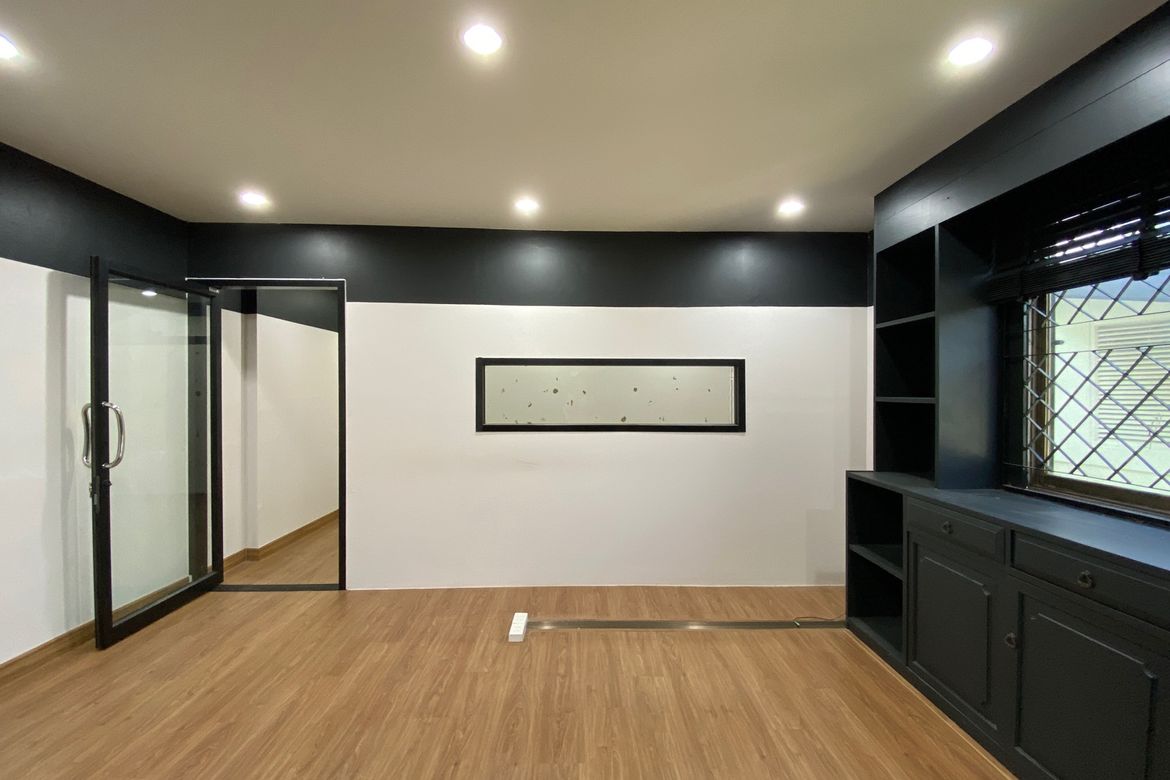 A house for rent for commercial space in Muang Chiang Mai-P-PCCR1140