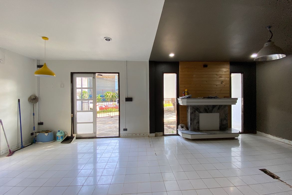 A house for rent for commercial space in Muang Chiang Mai-P-PCCR1140