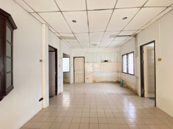 A house for rent for commercial space in Muang Chiang Mai-P-PCCR1140