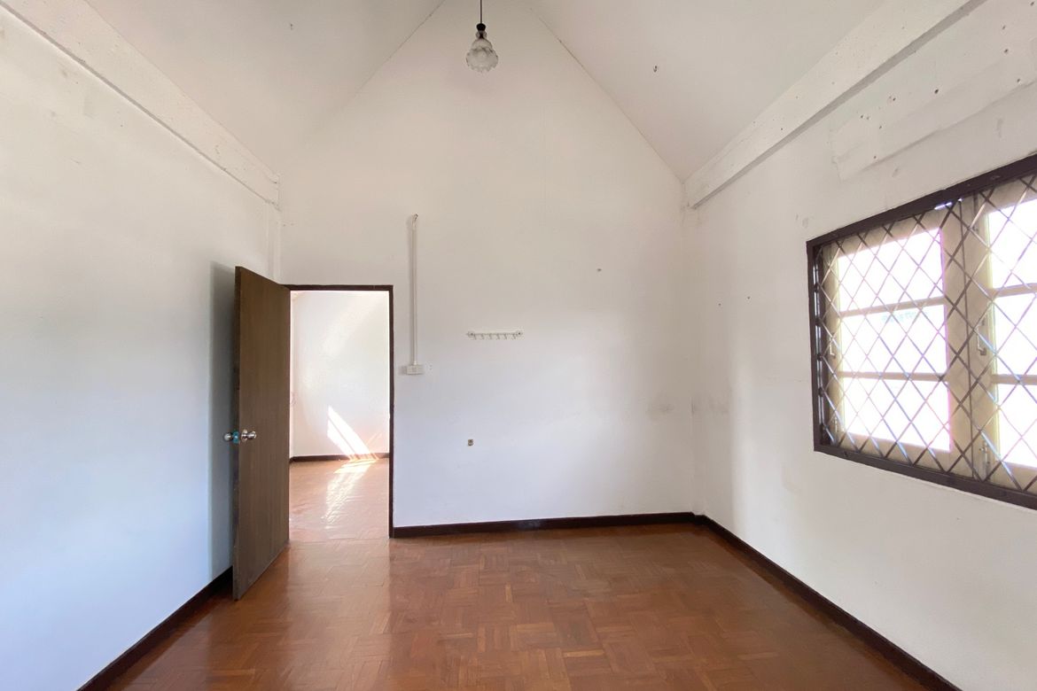 A house for rent for commercial space in Muang Chiang Mai-P-PCCR1140