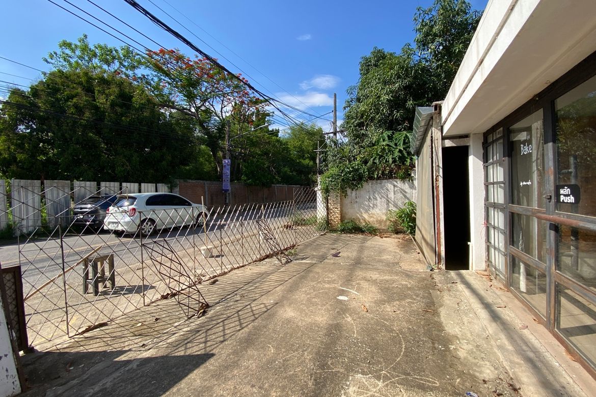A house for rent for commercial space in Muang Chiang Mai-P-PCCR1140