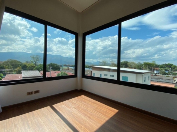 2 Bedroom Commercial for sale-CMB-CMB04512