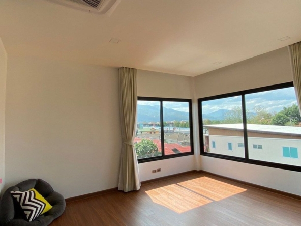 2 Bedroom Commercial for sale-CMB-CMB04512