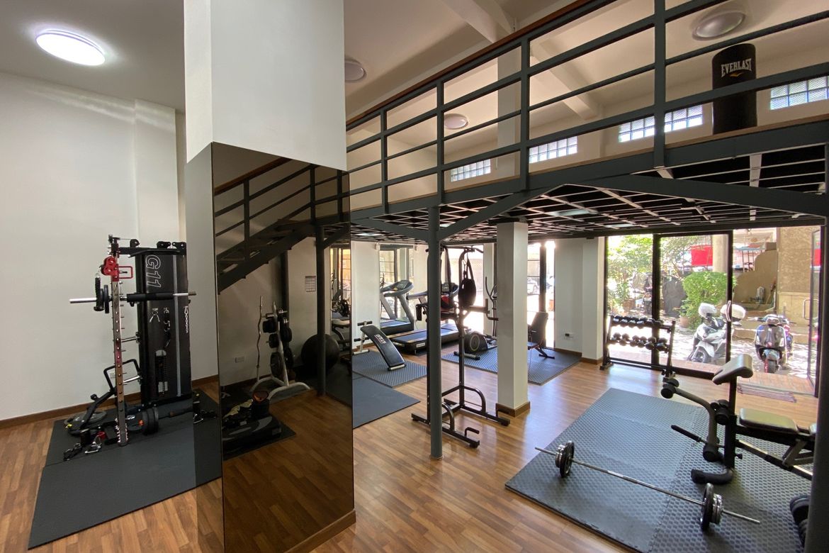 26 rooms hotel and 22 rooms mansion for sale in Muang Chiang Mai-P-PCCS1124