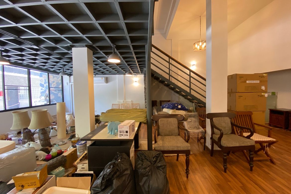 26 rooms hotel and 22 rooms mansion for sale in Muang Chiang Mai-P-PCCS1124