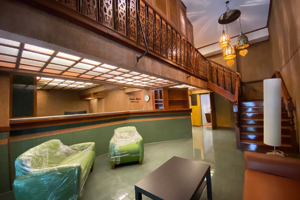 26 rooms hotel and 22 rooms mansion for sale in Muang Chiang Mai-P-PCCS1124