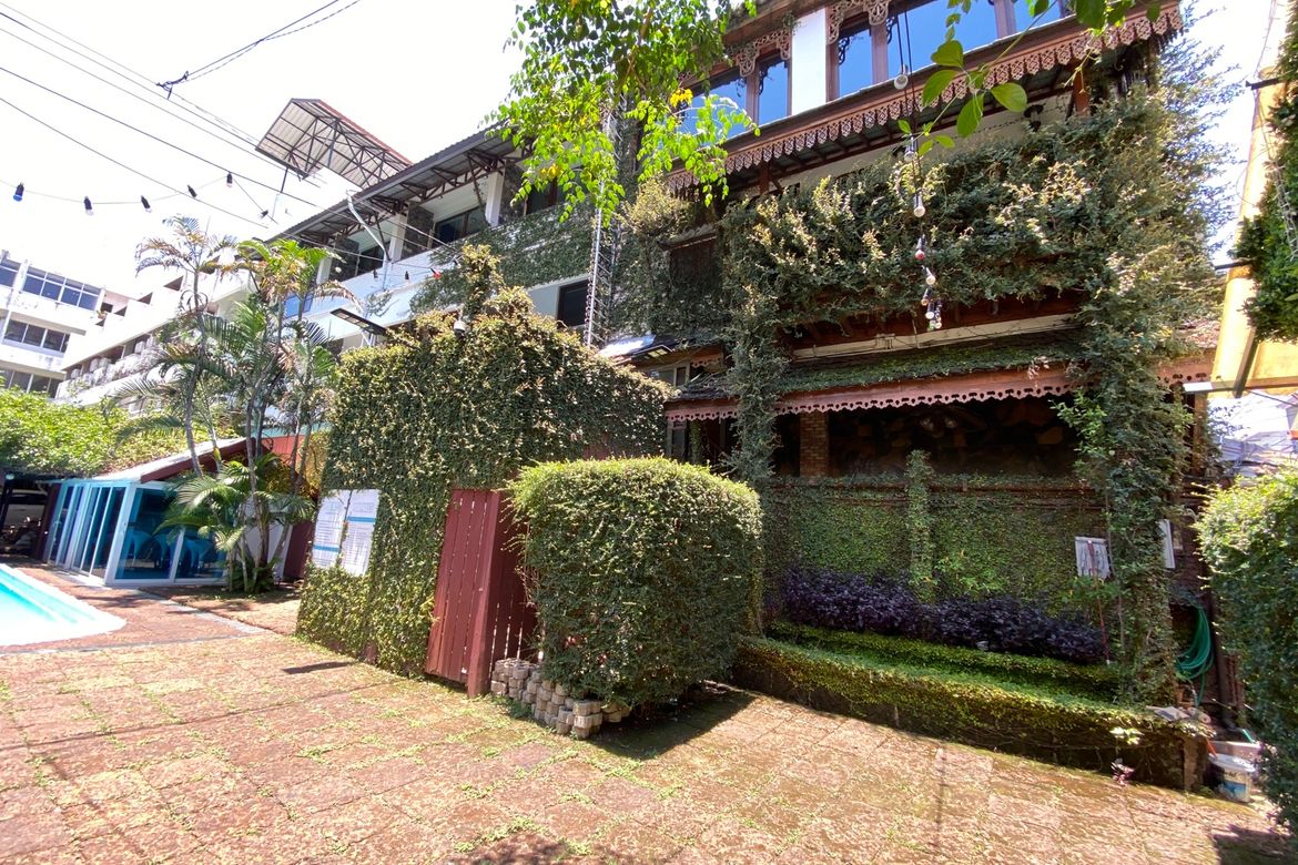 26 rooms hotel and 22 rooms mansion for sale in Muang Chiang Mai-P-PCCS1124