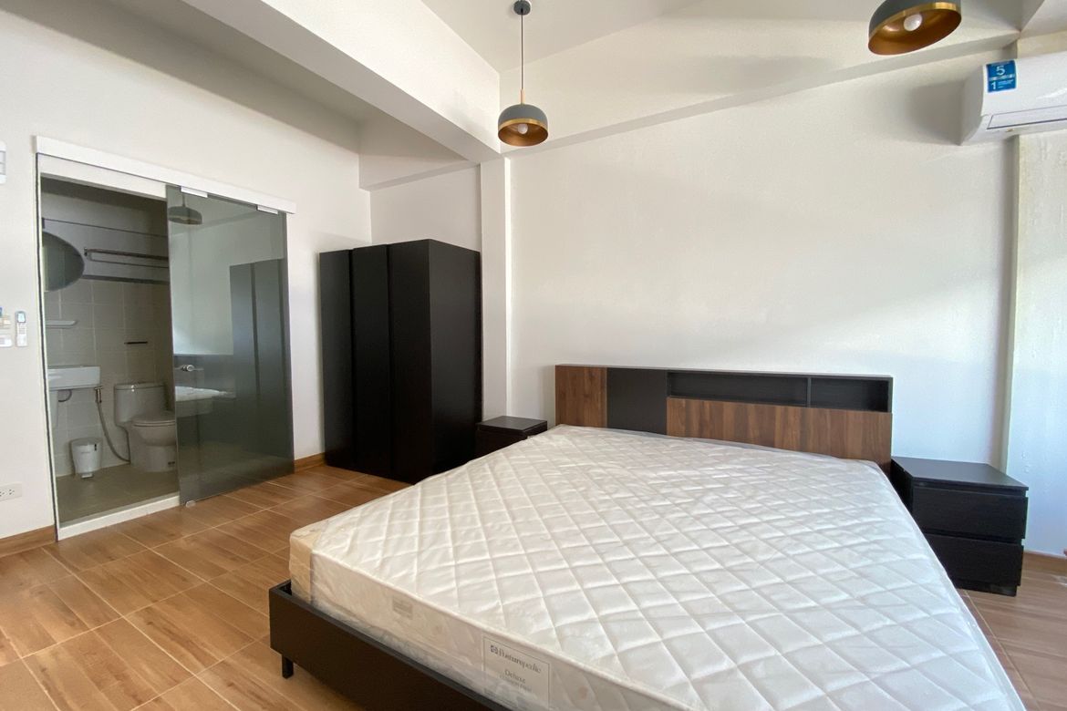 26 rooms hotel and 22 rooms mansion for sale in Muang Chiang Mai-P-PCCS1124