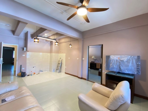 26 rooms hotel and 22 rooms mansion for sale in Muang Chiang Mai-P-PCCS1124