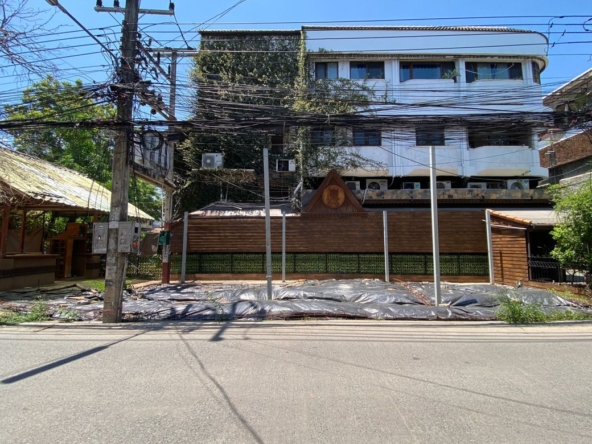 26 rooms hotel and 22 rooms mansion for sale in Muang Chiang Mai-P-PCCS1124