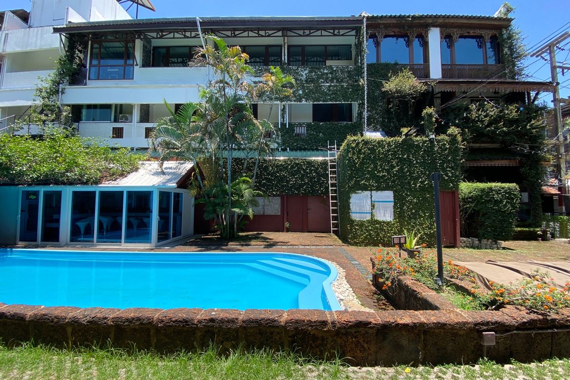26 rooms hotel and 22 rooms mansion for sale in Muang Chiang Mai-P-PCCS1124