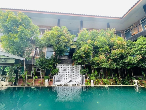 21 Bedroom Commercial for sale-CMB-CMB04694