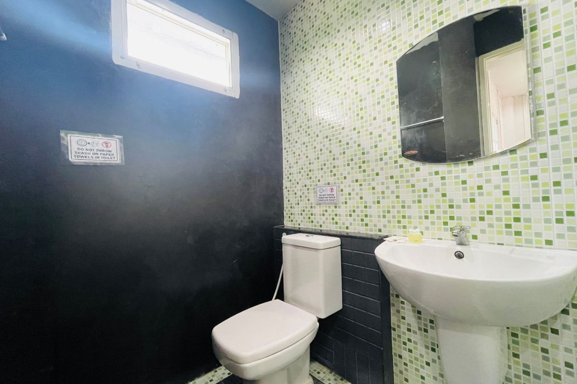 21 Bedroom Commercial for sale-CMB-CMB04694