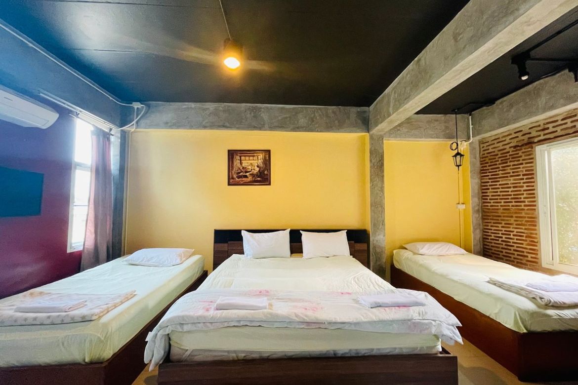 21 Bedroom Commercial for sale-CMB-CMB04694