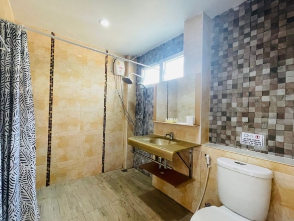 21 Bedroom Commercial for sale-CMB-CMB04694
