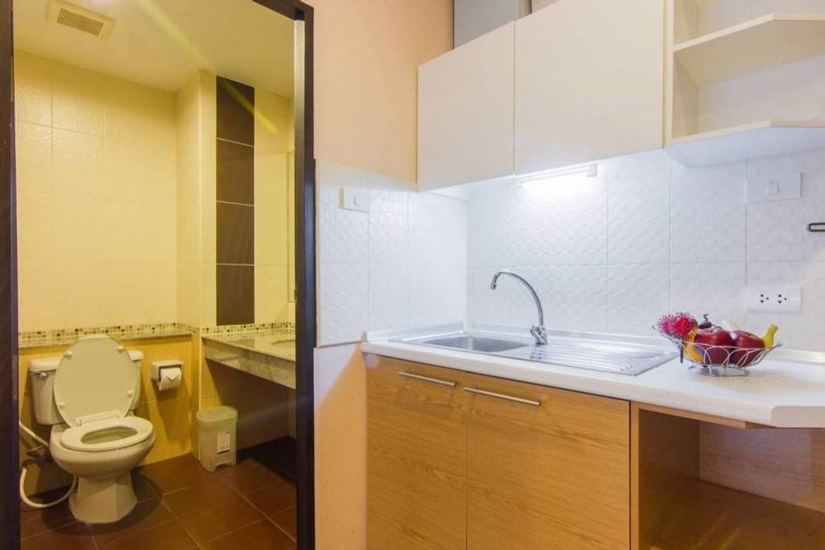 Penthouse condo for Sale in Kankanok (Jed Yod Greenery Hill) Condo near Maya Mall