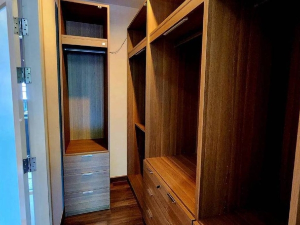 Luxury Condo for Sale Mountain Front Condominium
