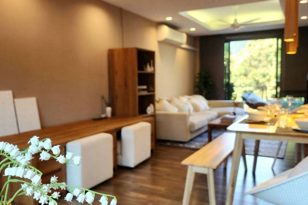 Luxury Condo for Sale Mountain Front Condominium