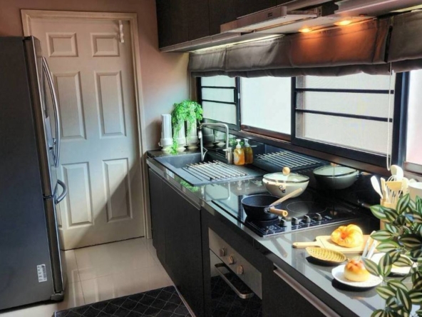 Luxury Condo for Sale Mountain Front Condominium