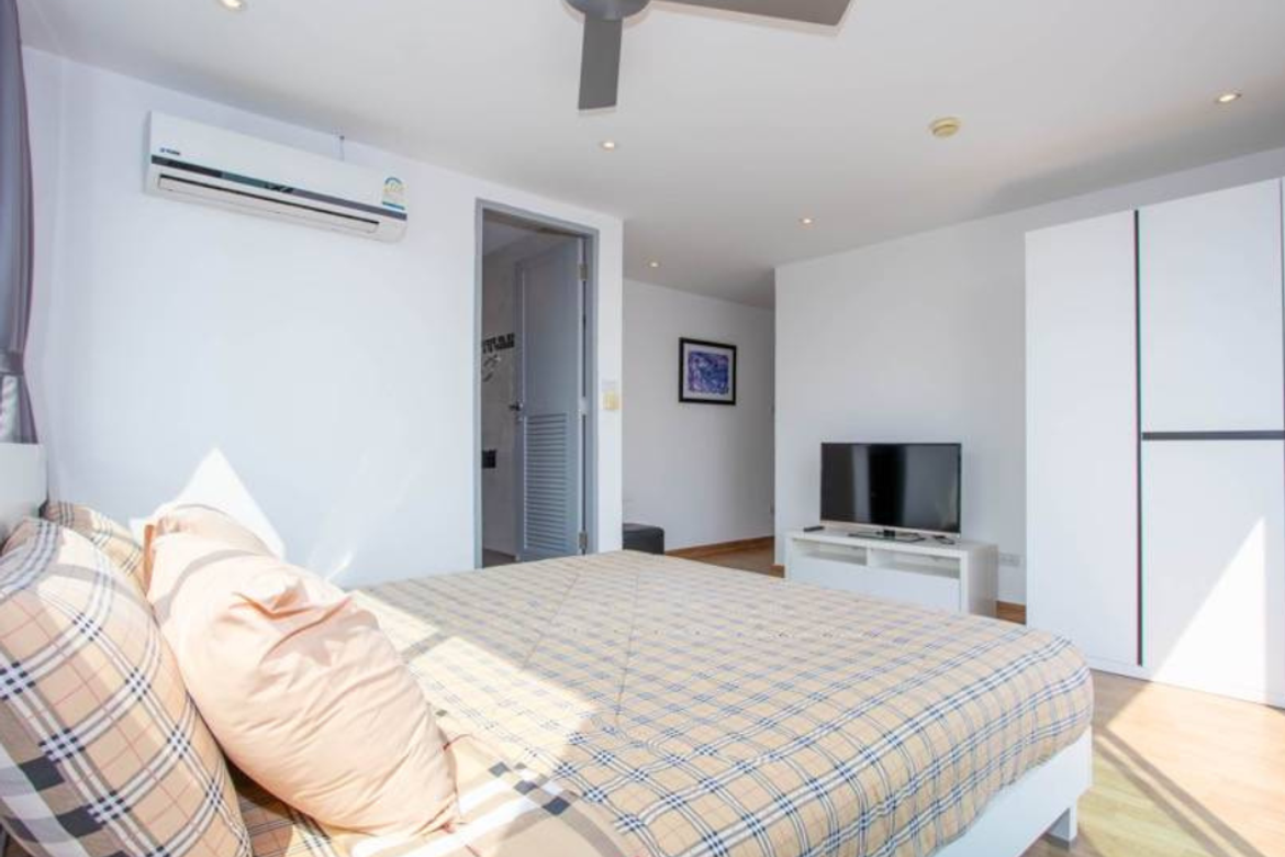 For sale JC Hill Place Condo penthouse  3 bedrooms 2 bathrooms 271 sq.m. 15th floor next to Chet Yot Plaza (ID:1014CS)-MR-1014CS