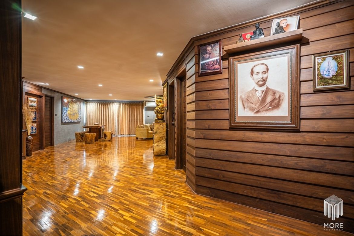 3baths 182 sq.m. 12AthFL.