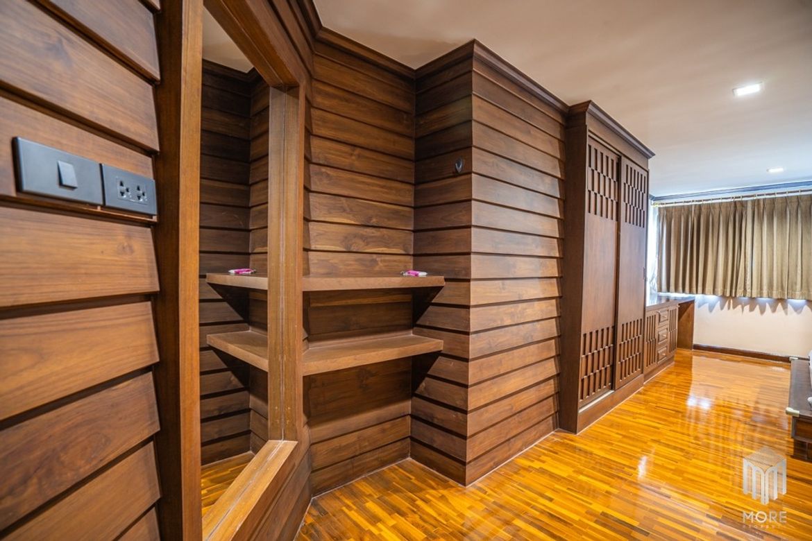 3baths 182 sq.m. 12AthFL.