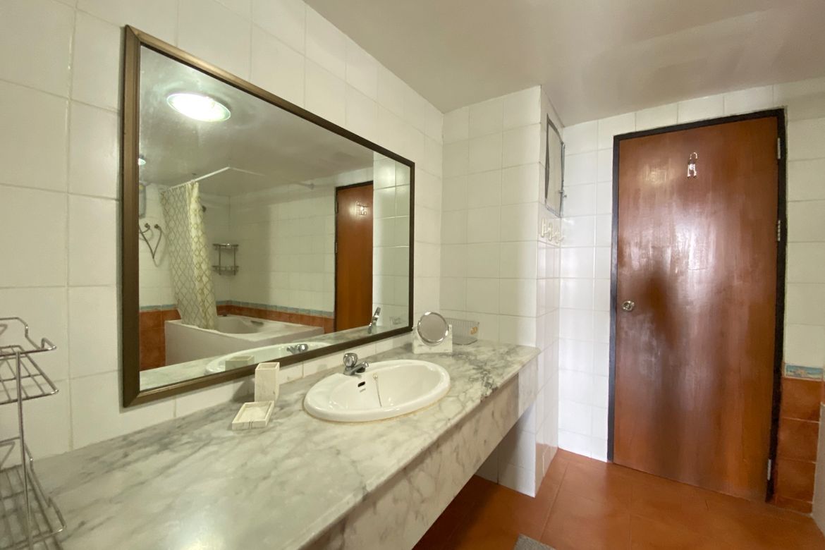 2 bed unit for sale at Hillside 4