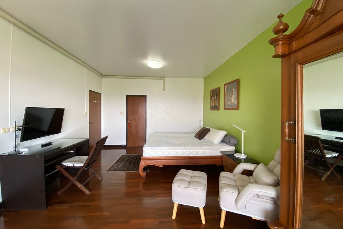 2 bed unit for sale at Hillside 4