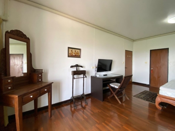 2 bed unit for sale at Hillside 4