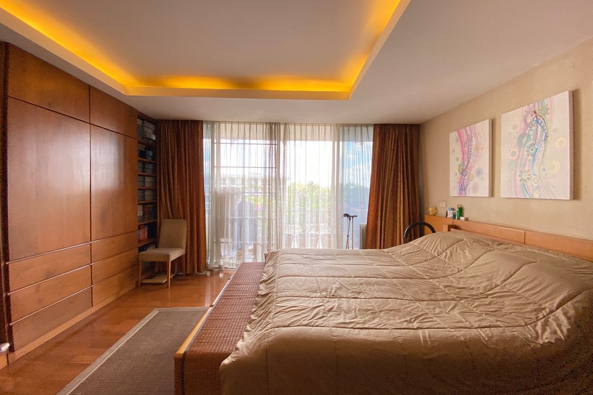 A large unit with 2 bed for sale in Chang Klan