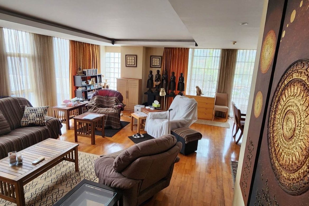 A large unit with 2 bed for sale in Chang Klan