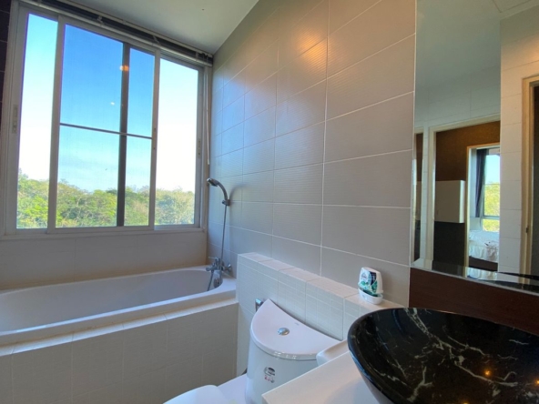 2 bed unit for sale in Chang Phuak area