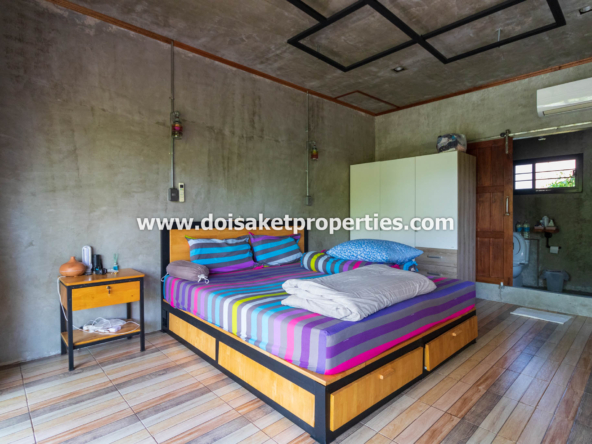 Doi Saket-DSP-(HS365-06) Beautifully-Designed 4-Bedroom Modern Home with 2-Bedroom Guest House for Sale in Luang Nuea