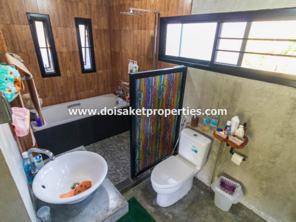 Doi Saket-DSP-(HS365-06) Beautifully-Designed 4-Bedroom Modern Home with 2-Bedroom Guest House for Sale in Luang Nuea