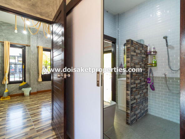 Doi Saket-DSP-(HS365-06) Beautifully-Designed 4-Bedroom Modern Home with 2-Bedroom Guest House for Sale in Luang Nuea