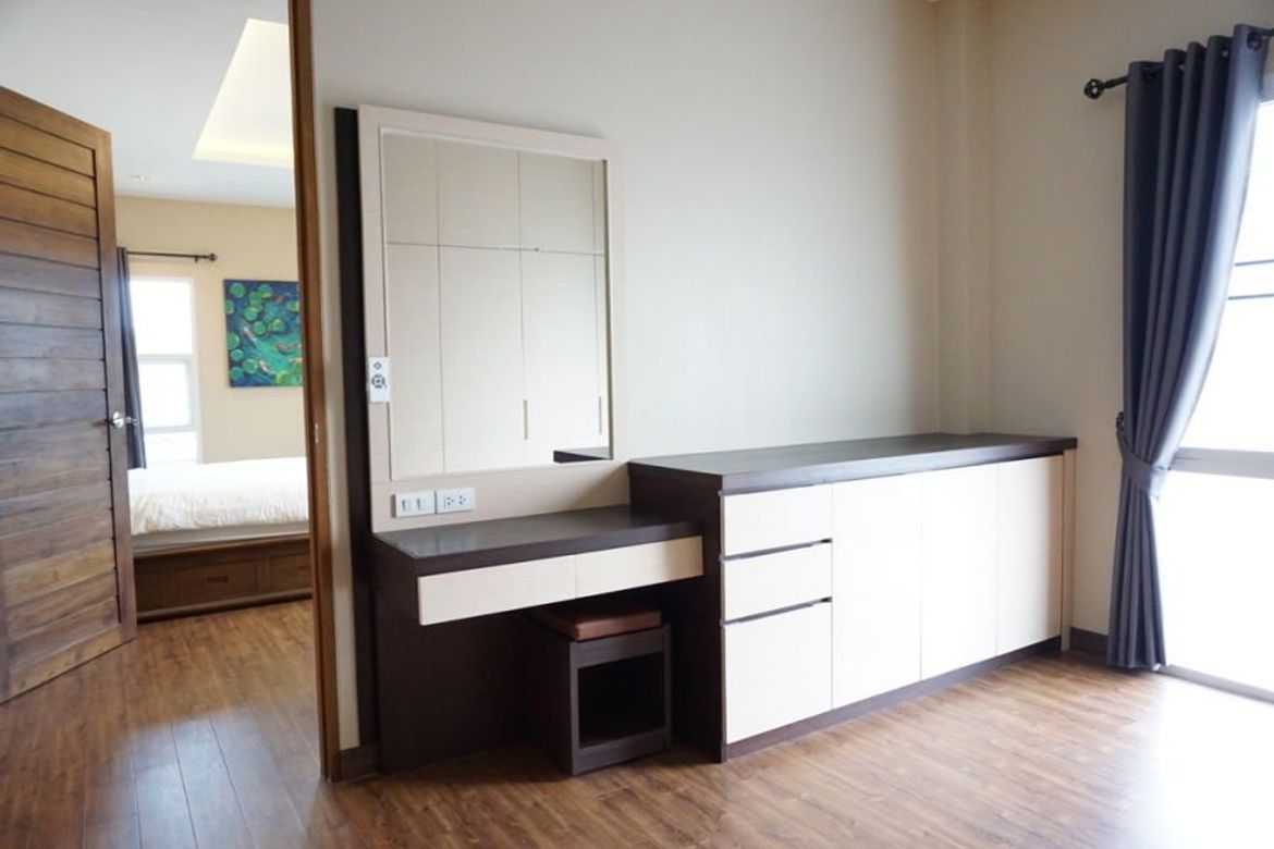 Brand new house with a private pool for rent in San Sai