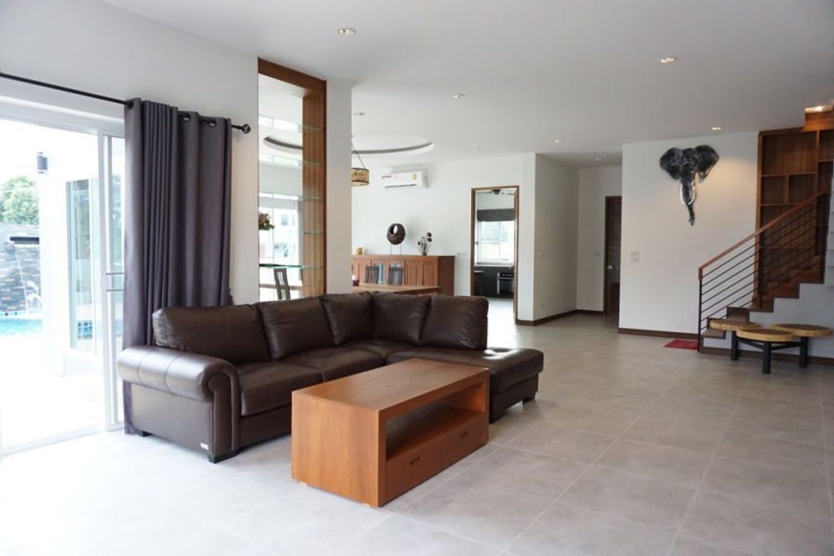 Brand new house with a private pool for rent in San Sai