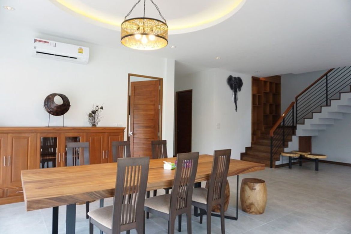 Brand new house with a private pool for rent in San Sai