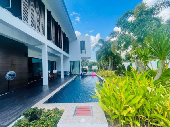For Rent/sale modern style house with private swimming pool