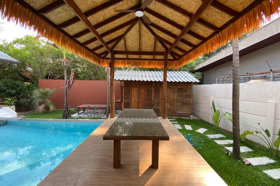 A brand new pool villa with 3 bed for rent in Hang Dong