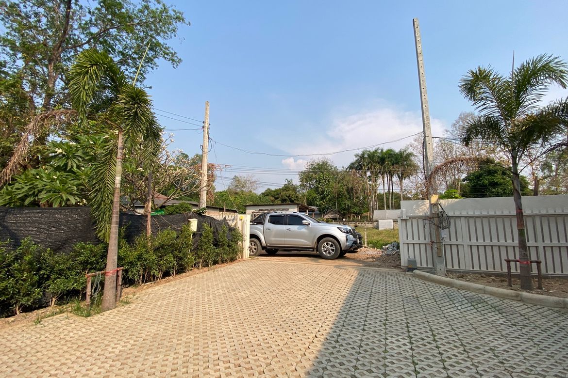 A brand new pool villa with 3 bed for rent in Hang Dong