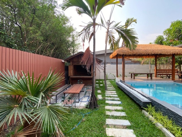 A brand new pool villa with 3 bed for rent in Hang Dong