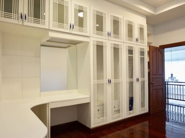 5 bed family home with private pool for rent in Hang Dong area