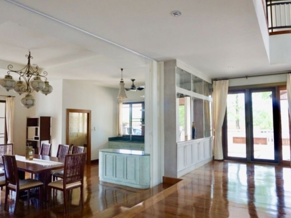 5 bed family home with private pool for rent in Hang Dong area