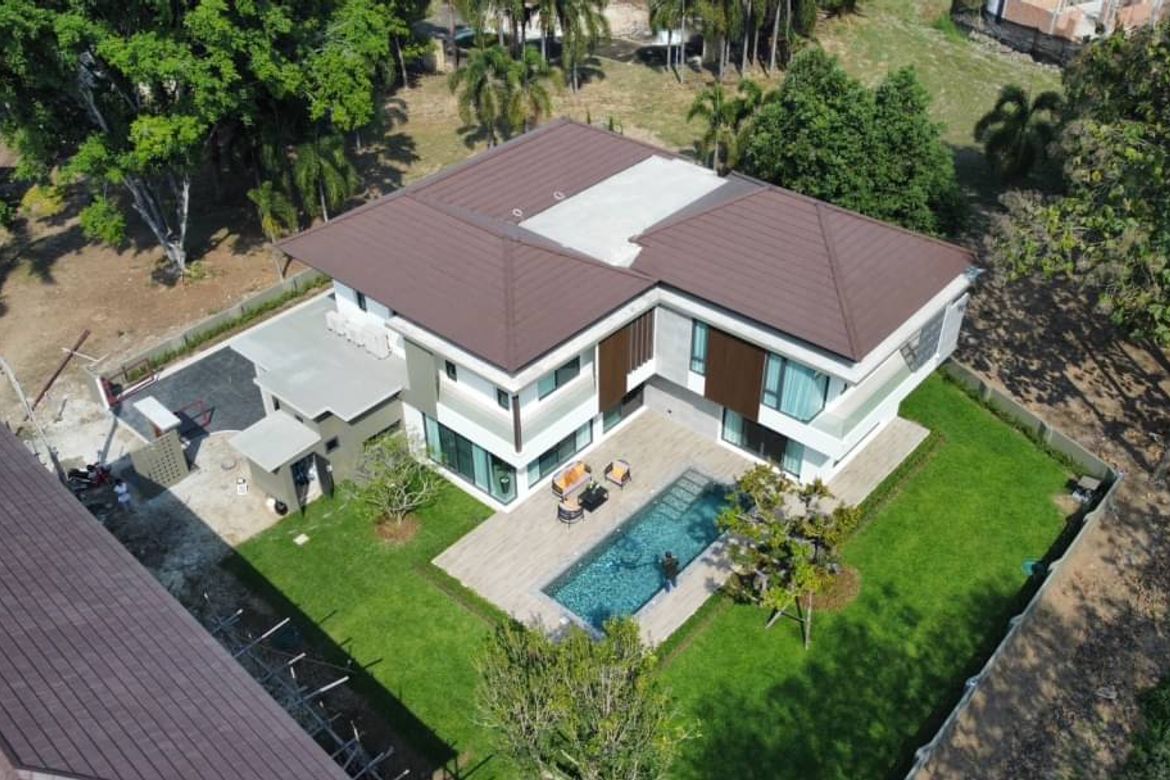 Luxury Pool Villa Model style for Sale in Green Valley project