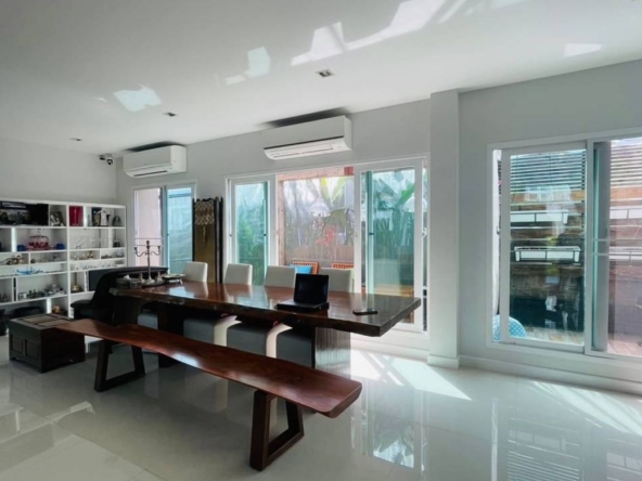 For rent: Luxury American Cottage house in the Laddarom Elegance Project