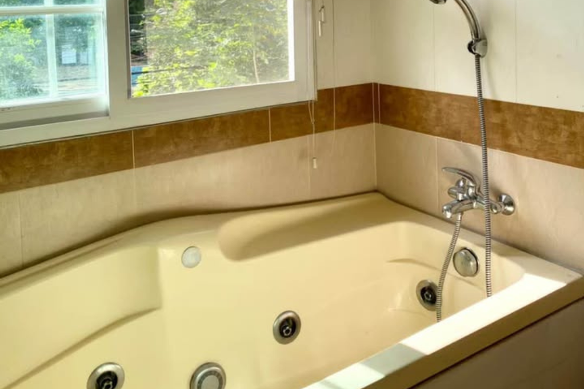 5 Bedrooms | 4 Bathrooms | 126 Sq. Wah (ID: 282HR)-MR-282HR
