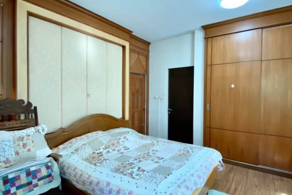 5 Bedrooms | 4 Bathrooms | 126 Sq. Wah (ID: 282HR)-MR-282HR