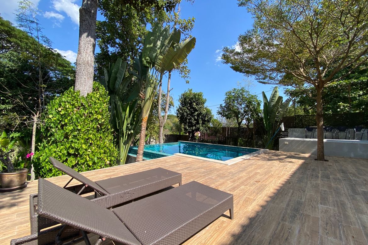 2 bed villa with a private pool for rent in Chang Kian